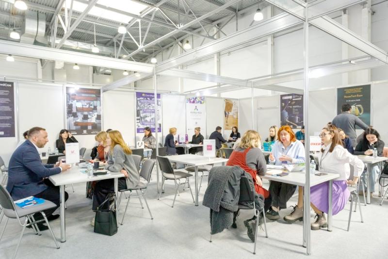 AMD-250318-123735-2100